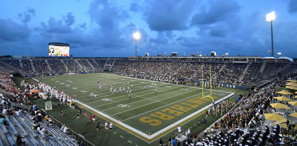 college football 25 vs madden 25