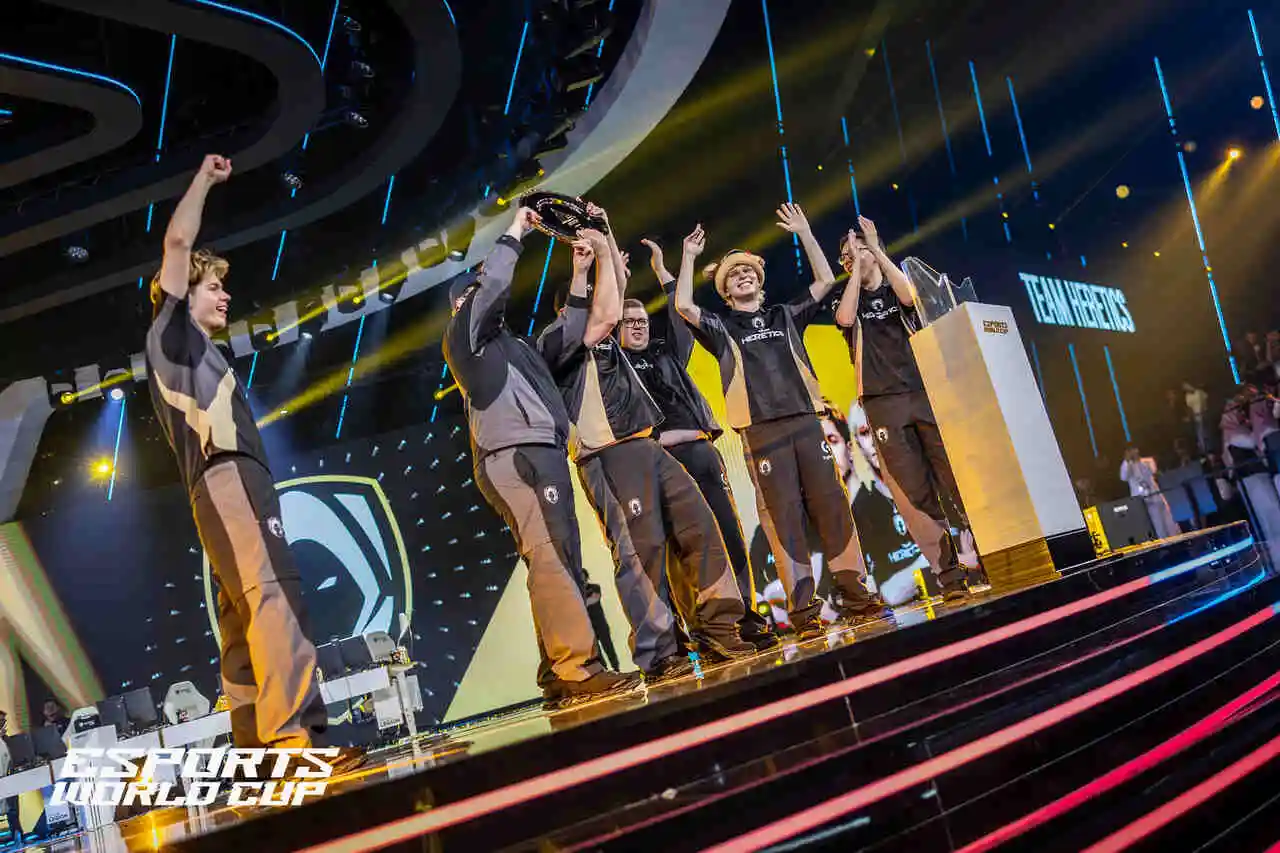 EWC VALORANT Team Heretics