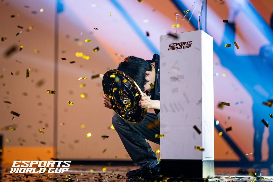 GO1 EWC Fatal Fury