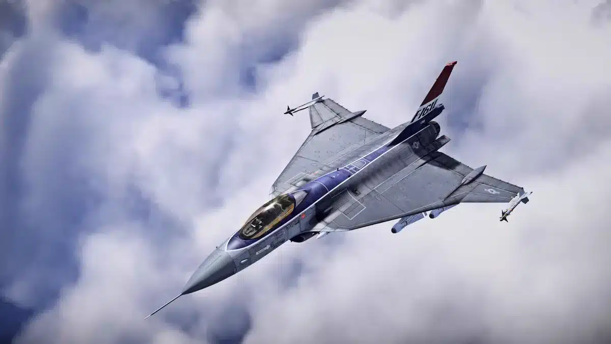 War Thunder F-16XL